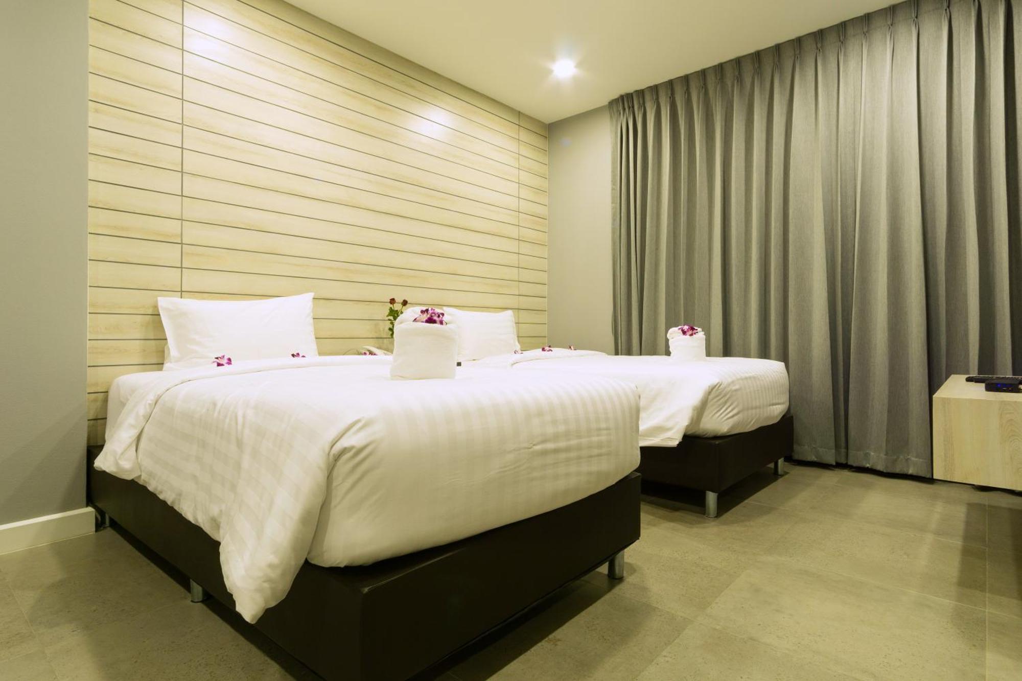 C Cha-Am Hotel Luaran gambar