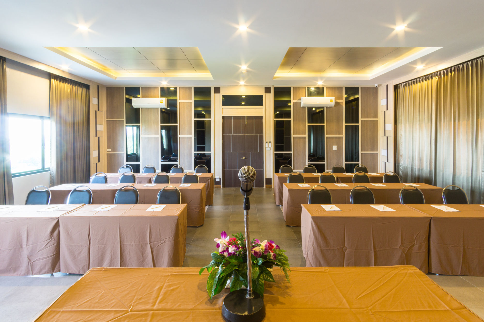 C Cha-Am Hotel Luaran gambar
