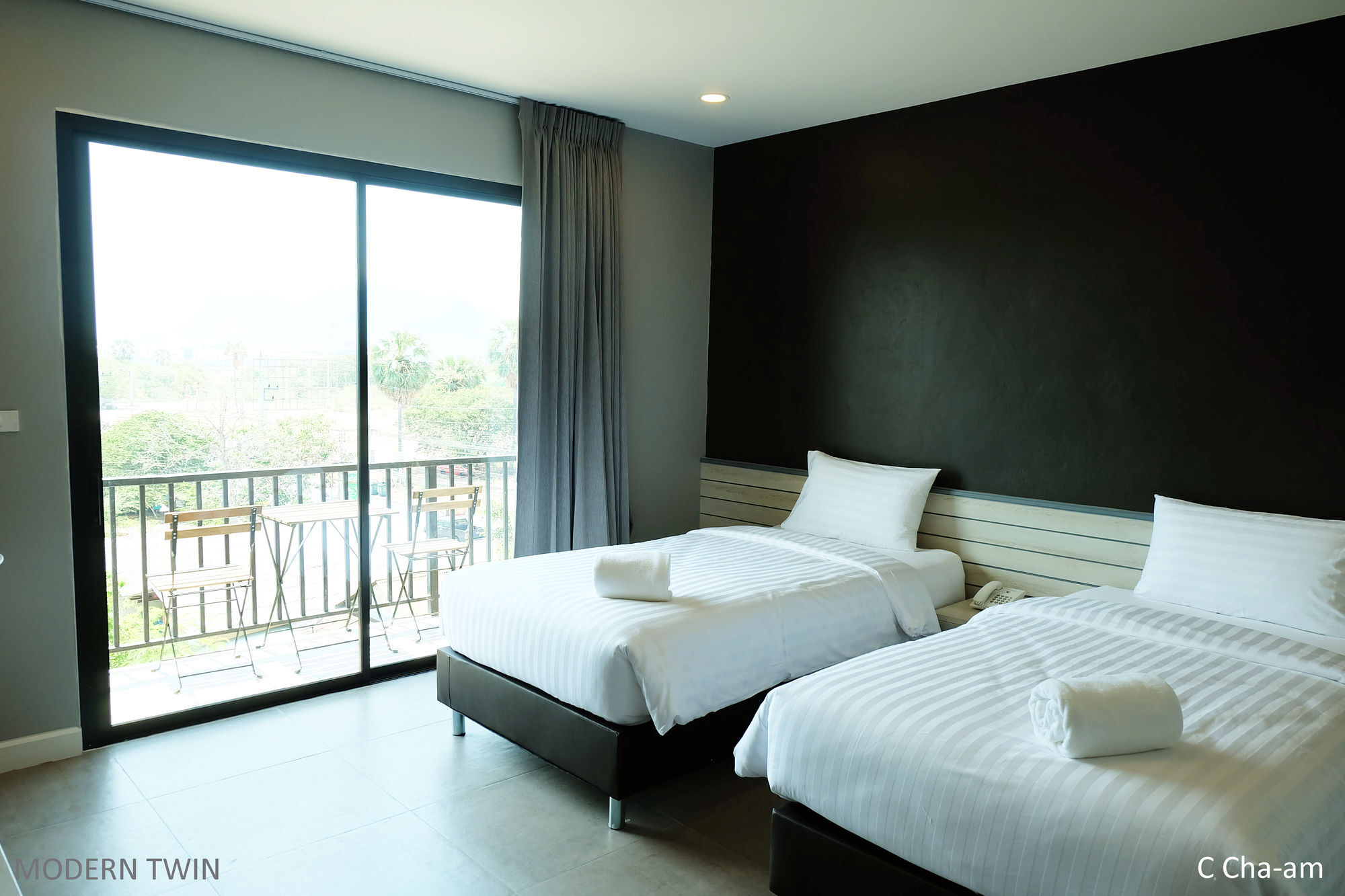 C Cha-Am Hotel Luaran gambar