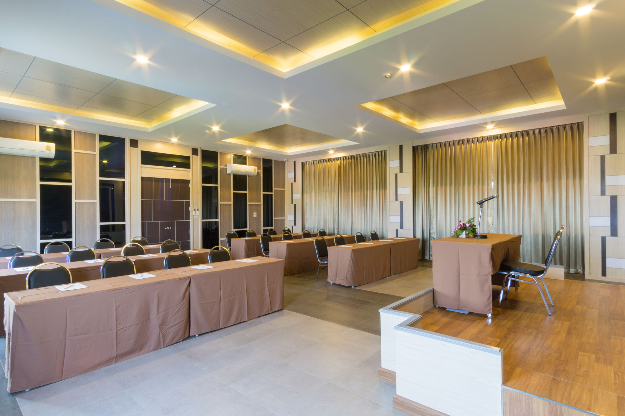 C Cha-Am Hotel Luaran gambar