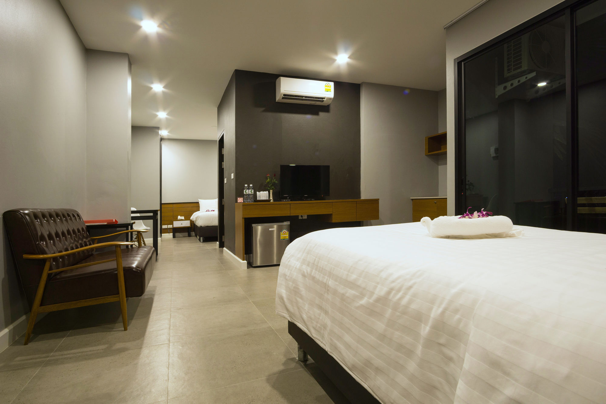C Cha-Am Hotel Luaran gambar